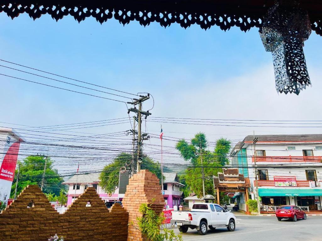 Ngamta Hotel Mae Hong Son Bagian luar foto