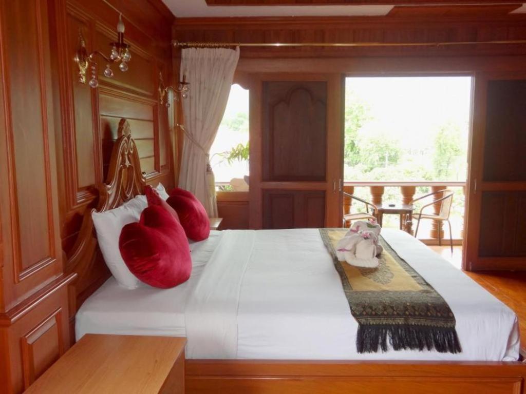 Ngamta Hotel Mae Hong Son Bagian luar foto