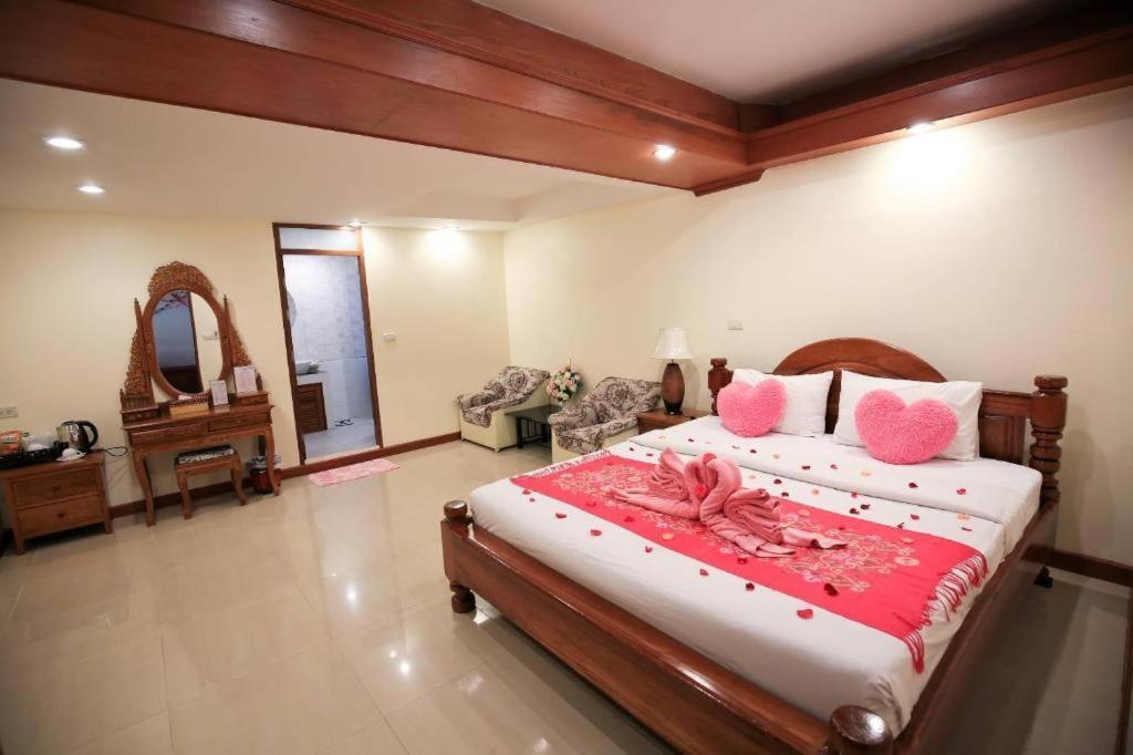 Ngamta Hotel Mae Hong Son Bagian luar foto