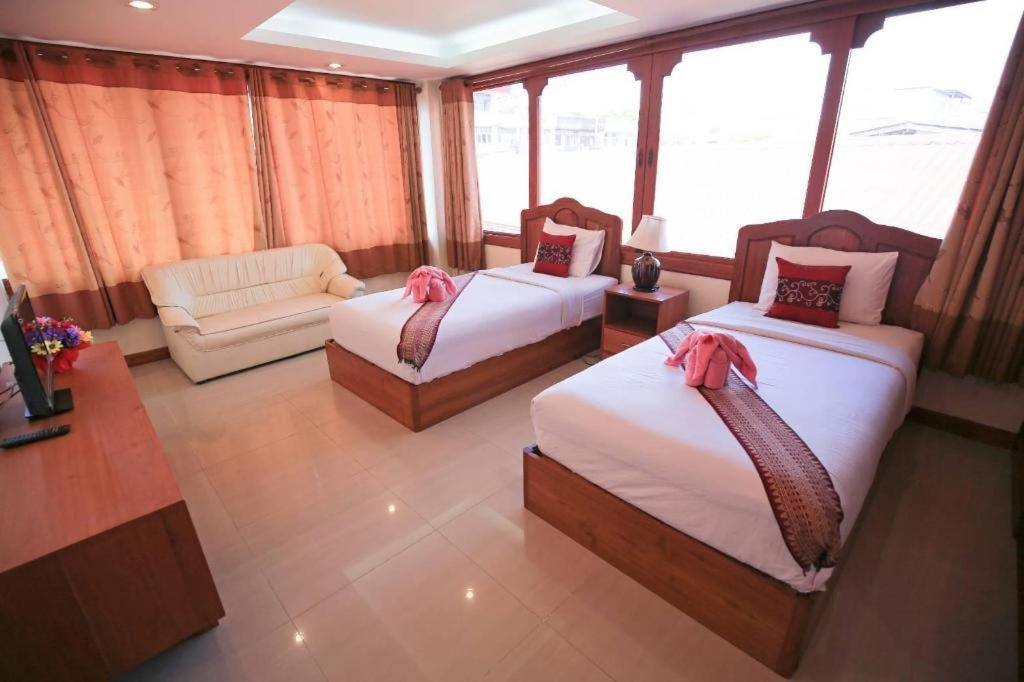 Ngamta Hotel Mae Hong Son Bagian luar foto