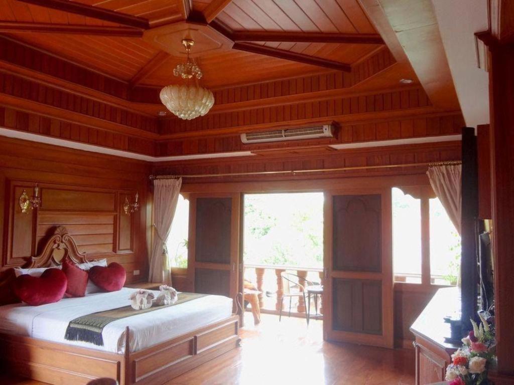 Ngamta Hotel Mae Hong Son Bagian luar foto
