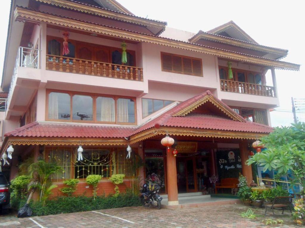 Ngamta Hotel Mae Hong Son Bagian luar foto