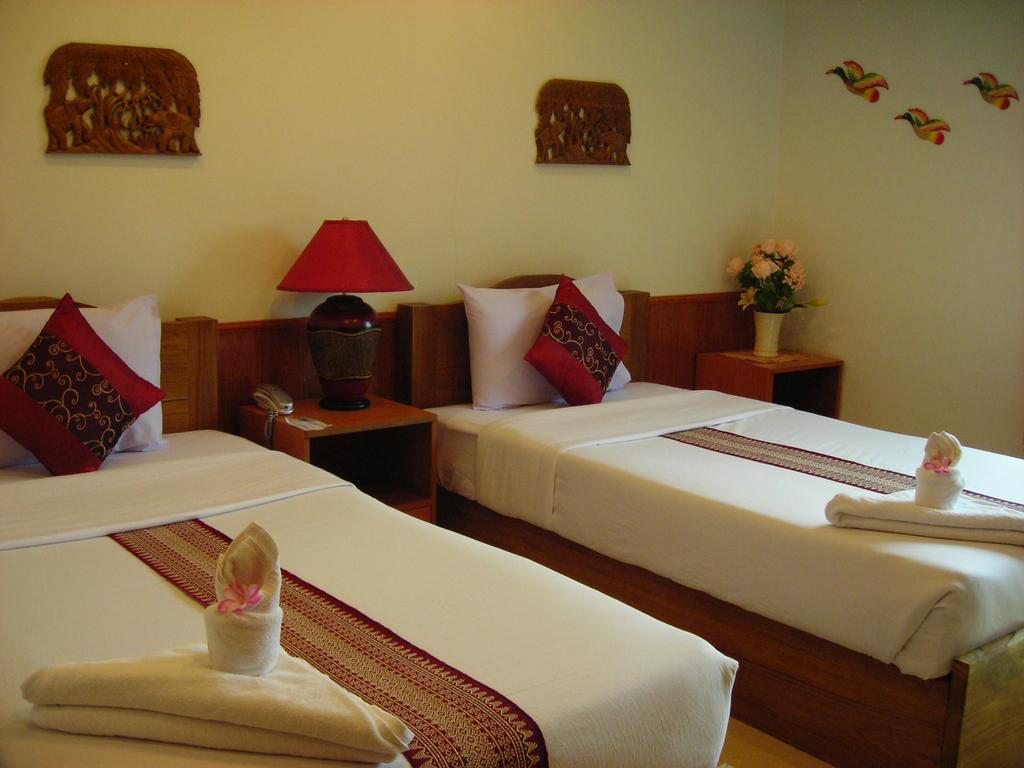 Ngamta Hotel Mae Hong Son Bagian luar foto