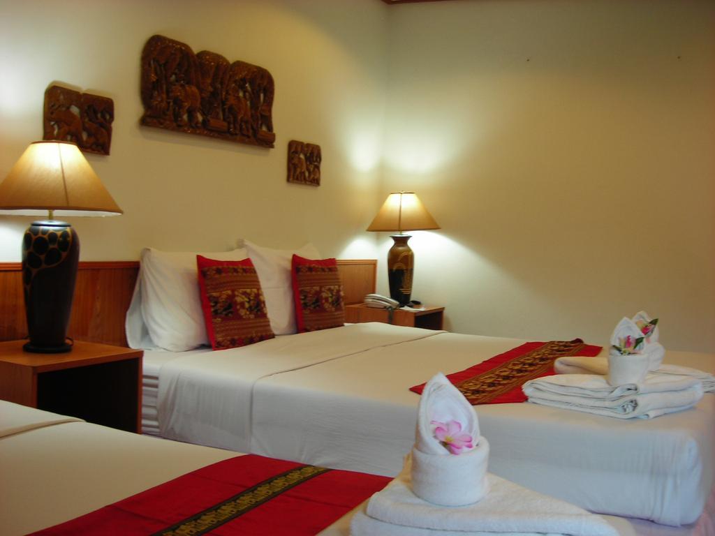 Ngamta Hotel Mae Hong Son Bagian luar foto